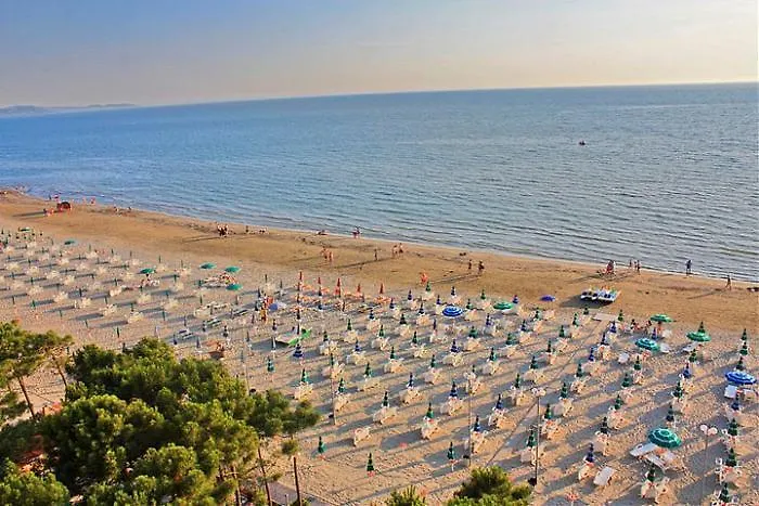 Kolaveri Resort Golem  Golem (Tirana)