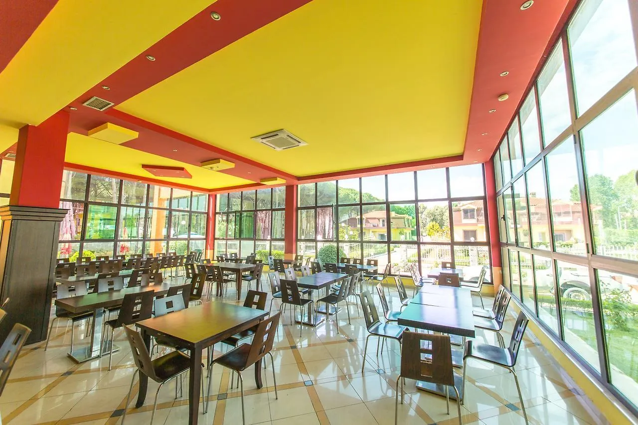 Kolaveri Resort Golem Golem (Tirana)