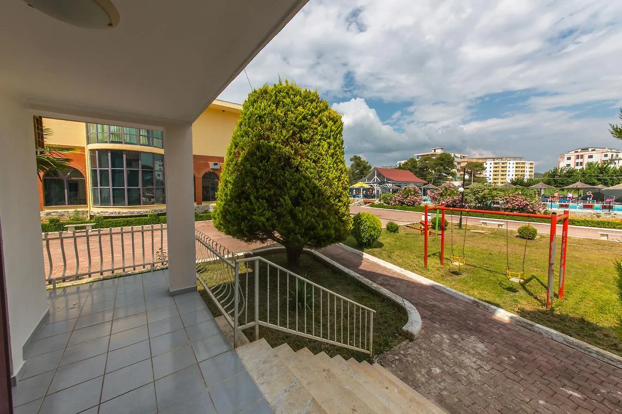 ***  Kolaveri Resort Golem Albania